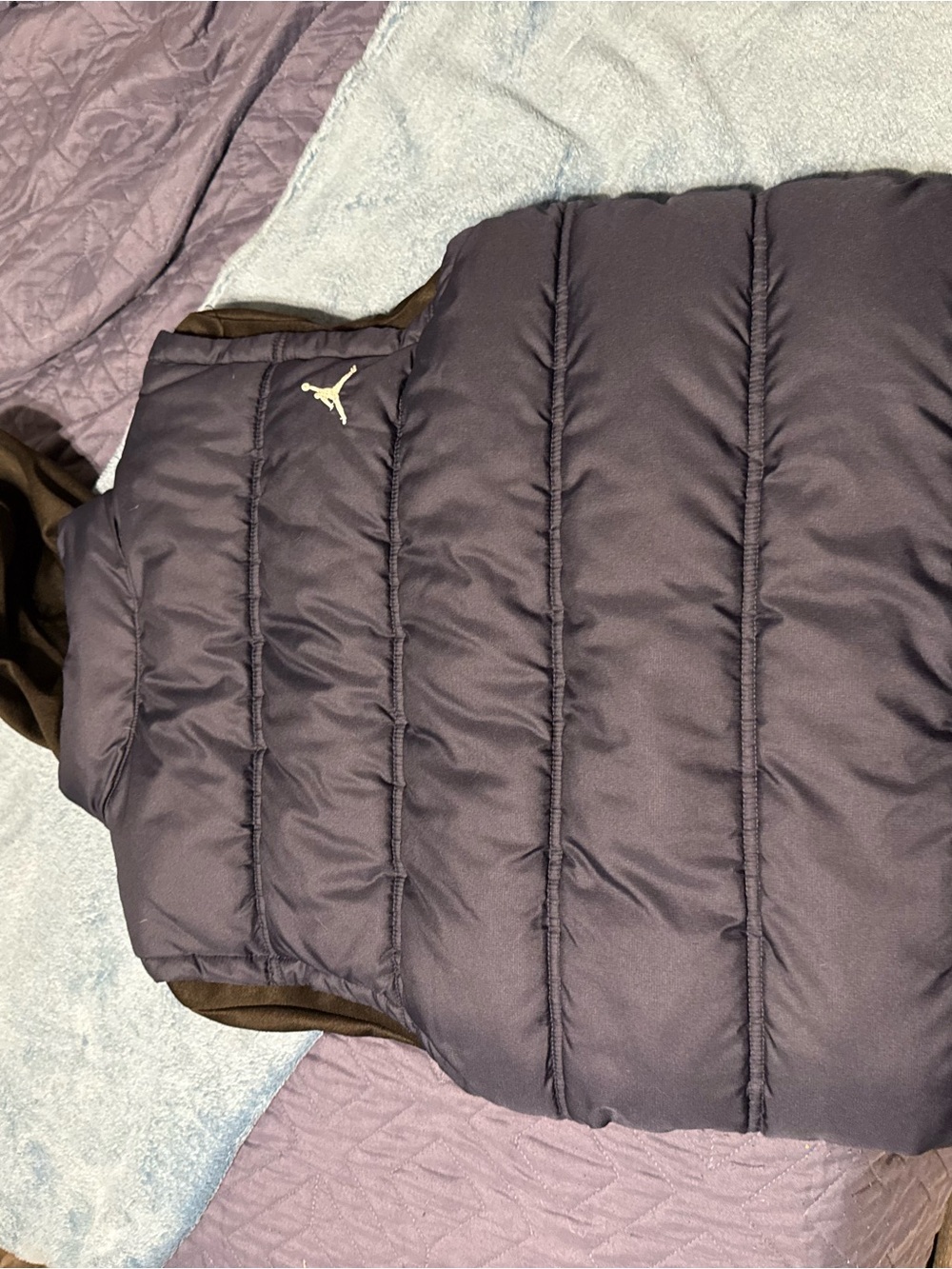 Jordan Quilted Puffer Vest in Navy with Gold Jumpman